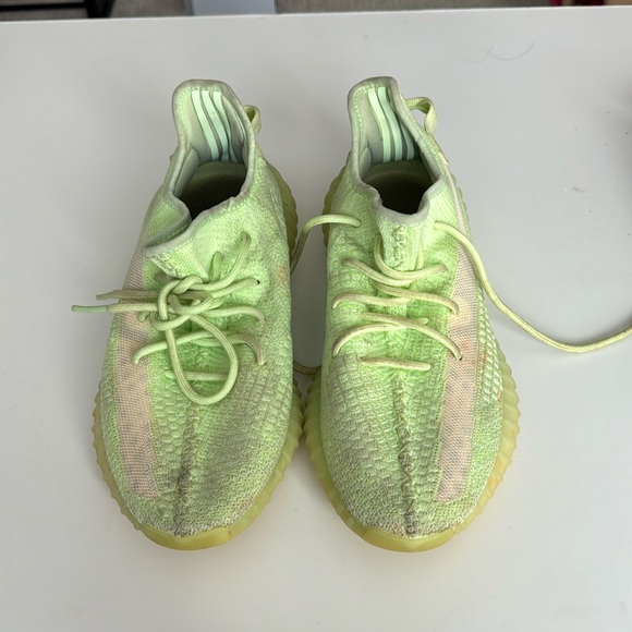 Adidas Yeezy Boost 350 V2 GID 'Glow' - Picture 1 of 2